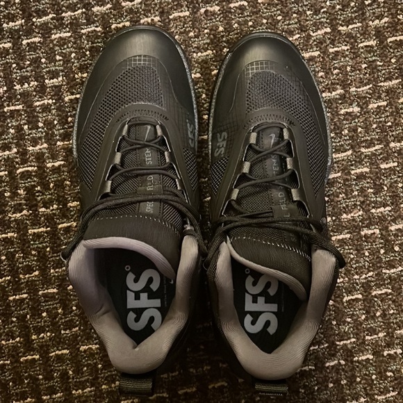 Nike React SFS Carbon Sneaker Shoes NWT - Picture 4 of 6